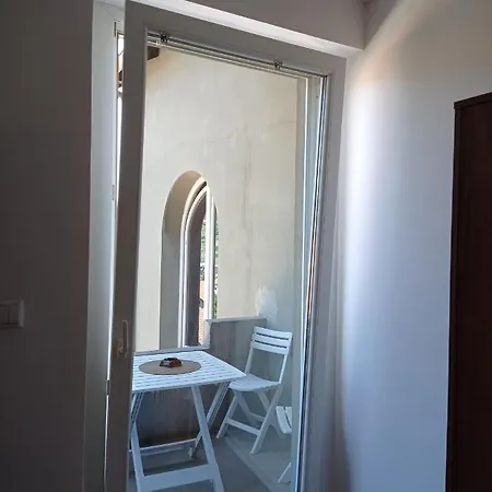 Sleep And Drive No5 Apartment